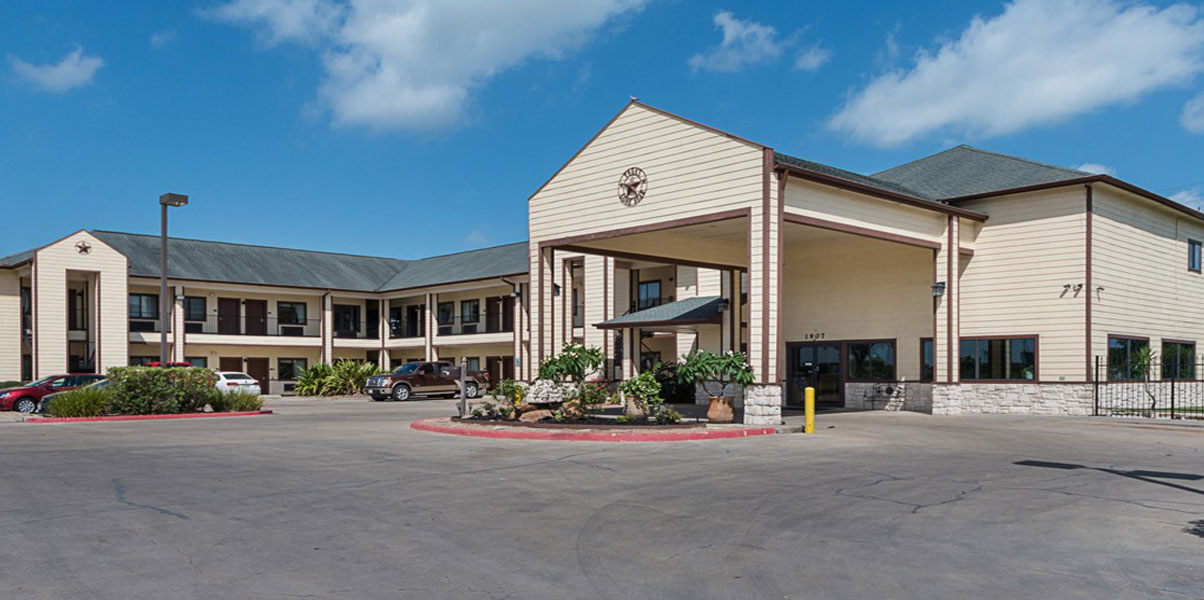 Lone Star Inn & Suites Exterior