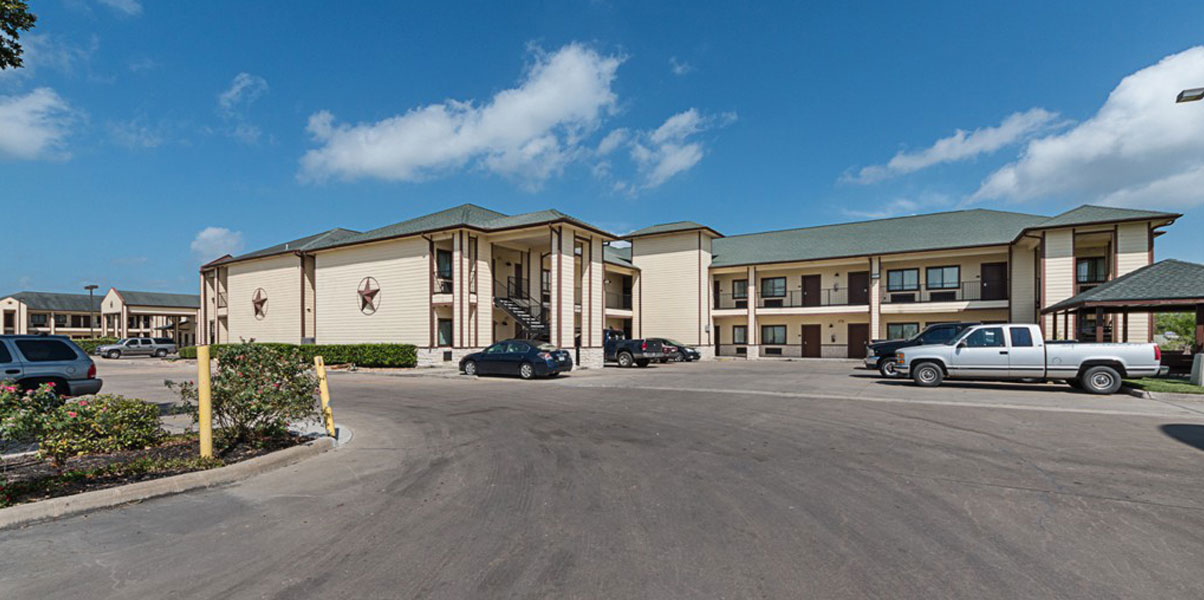 Lone Star Inn & Suites Exterior