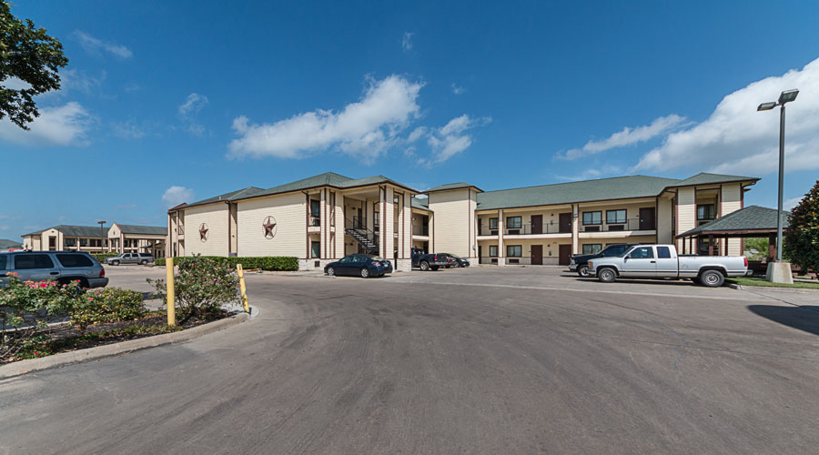 Lone Star Inn & Suites Victoria Exterior